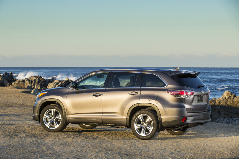 Illustration for article titled Toyota Highlander: Jalopnik's Buyer's Guide